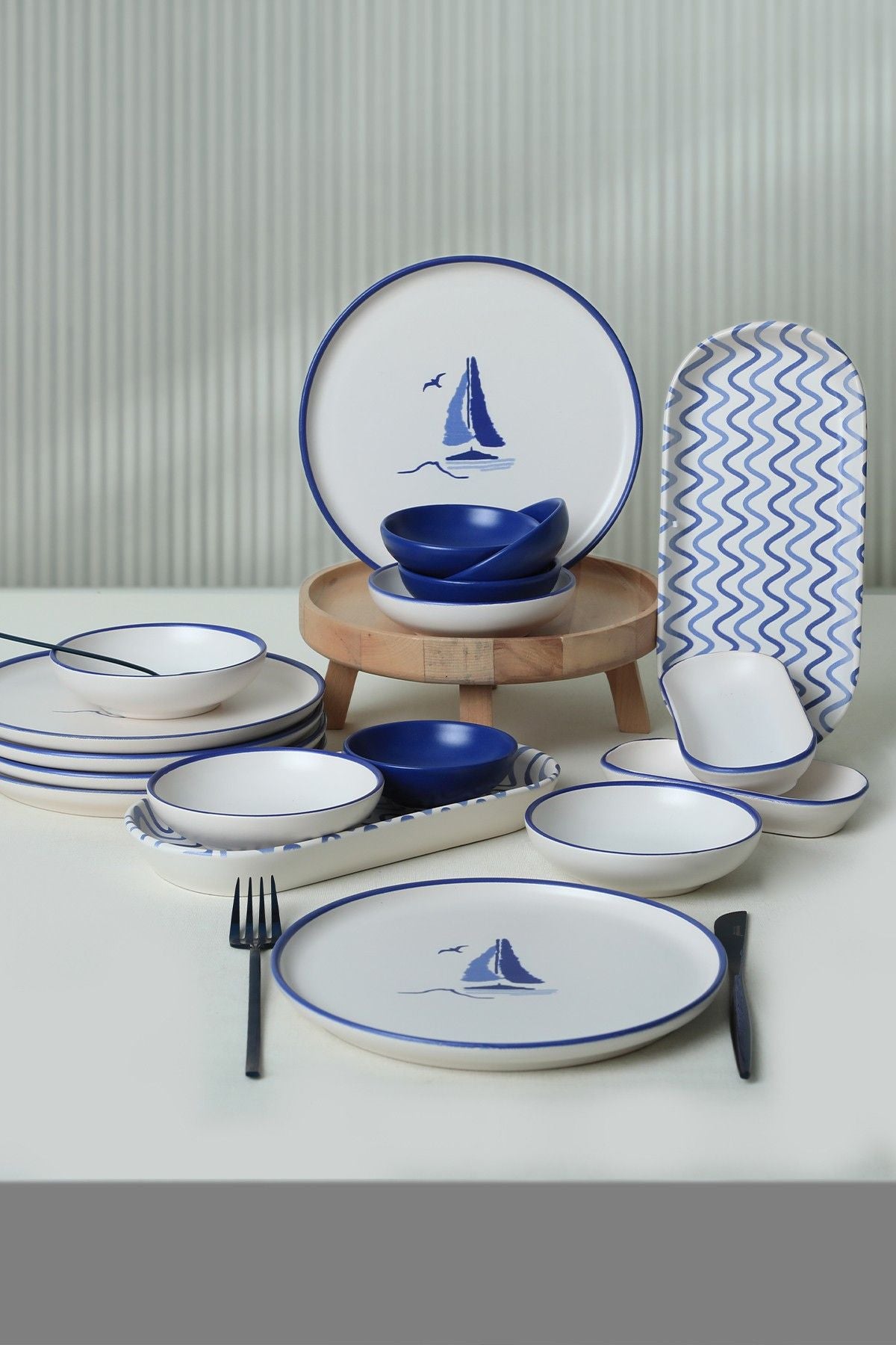 X0001480900000000000000000 - Breakfast Set (18 Pieces)