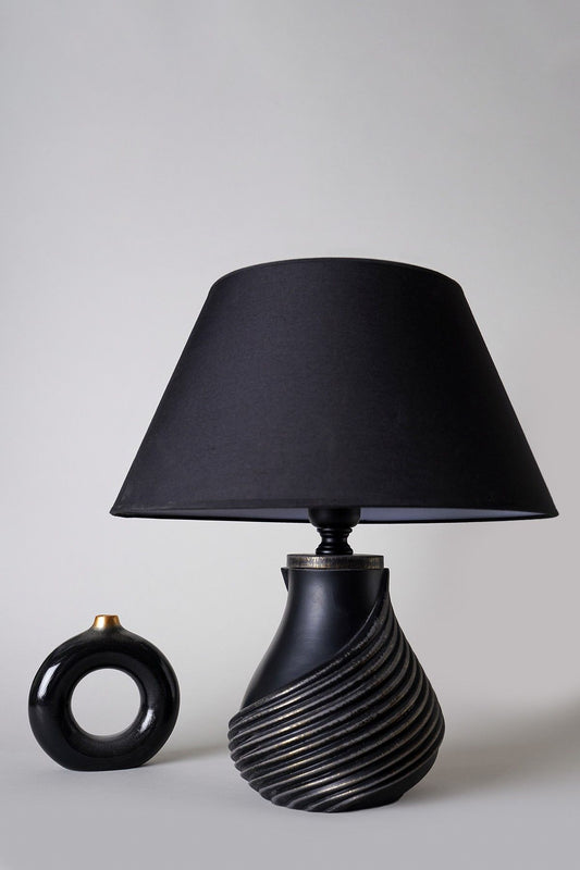 YL571 - Table Lamp