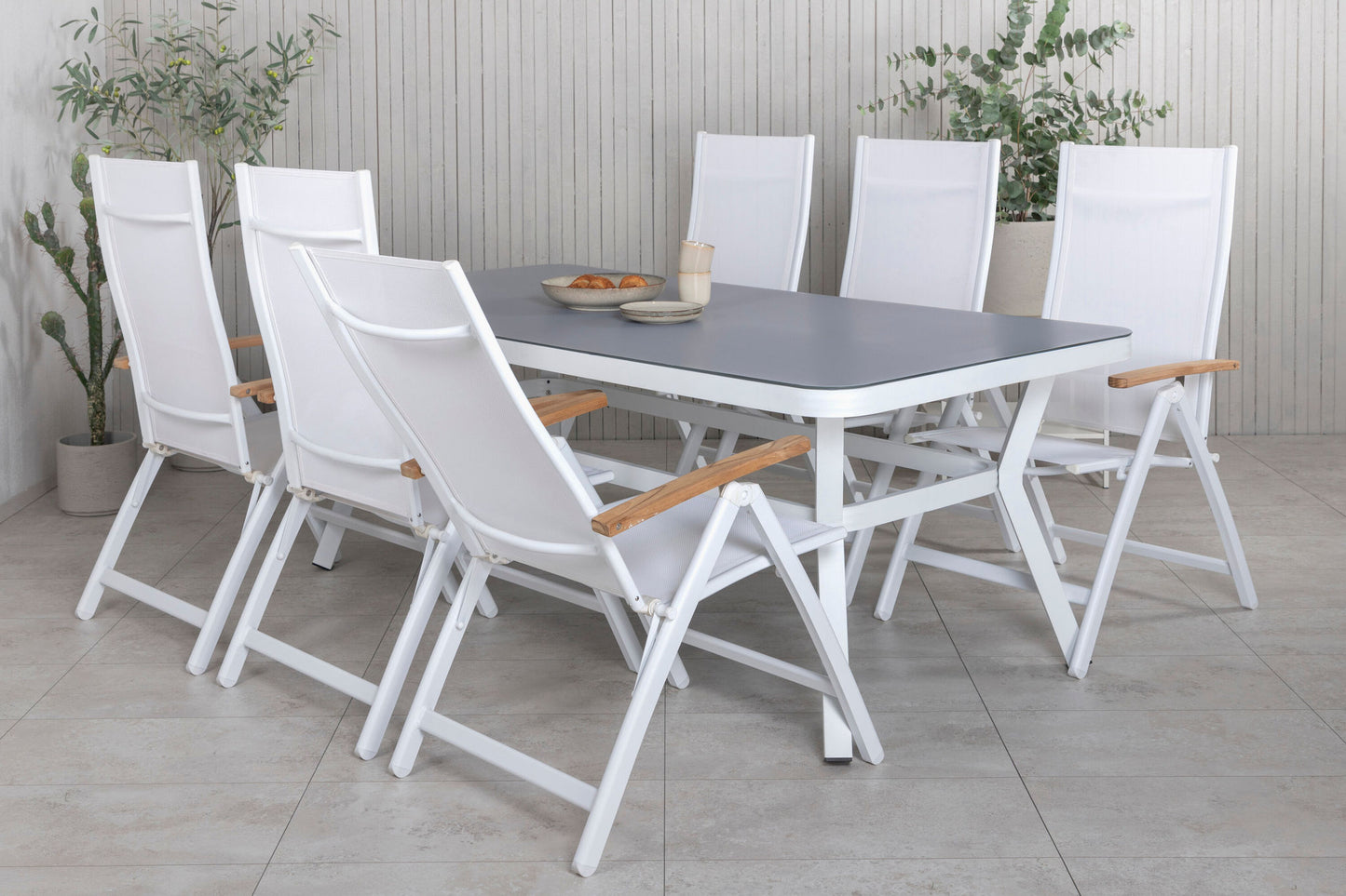 Virya - Spisebord, Hvid Alu / Grå glas - big table+ Panama Lys 5-pos Stol Hvid / Hvid