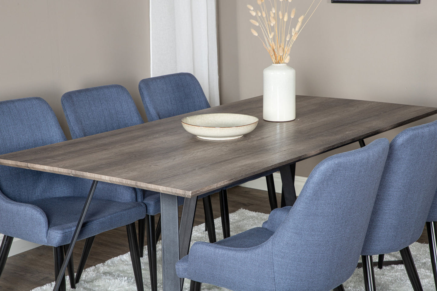 Maria - Spisebord, 180*90*H75 - Grå / Sort+ Plaza Spisebordsstol - Sorte ben - Blåt stof