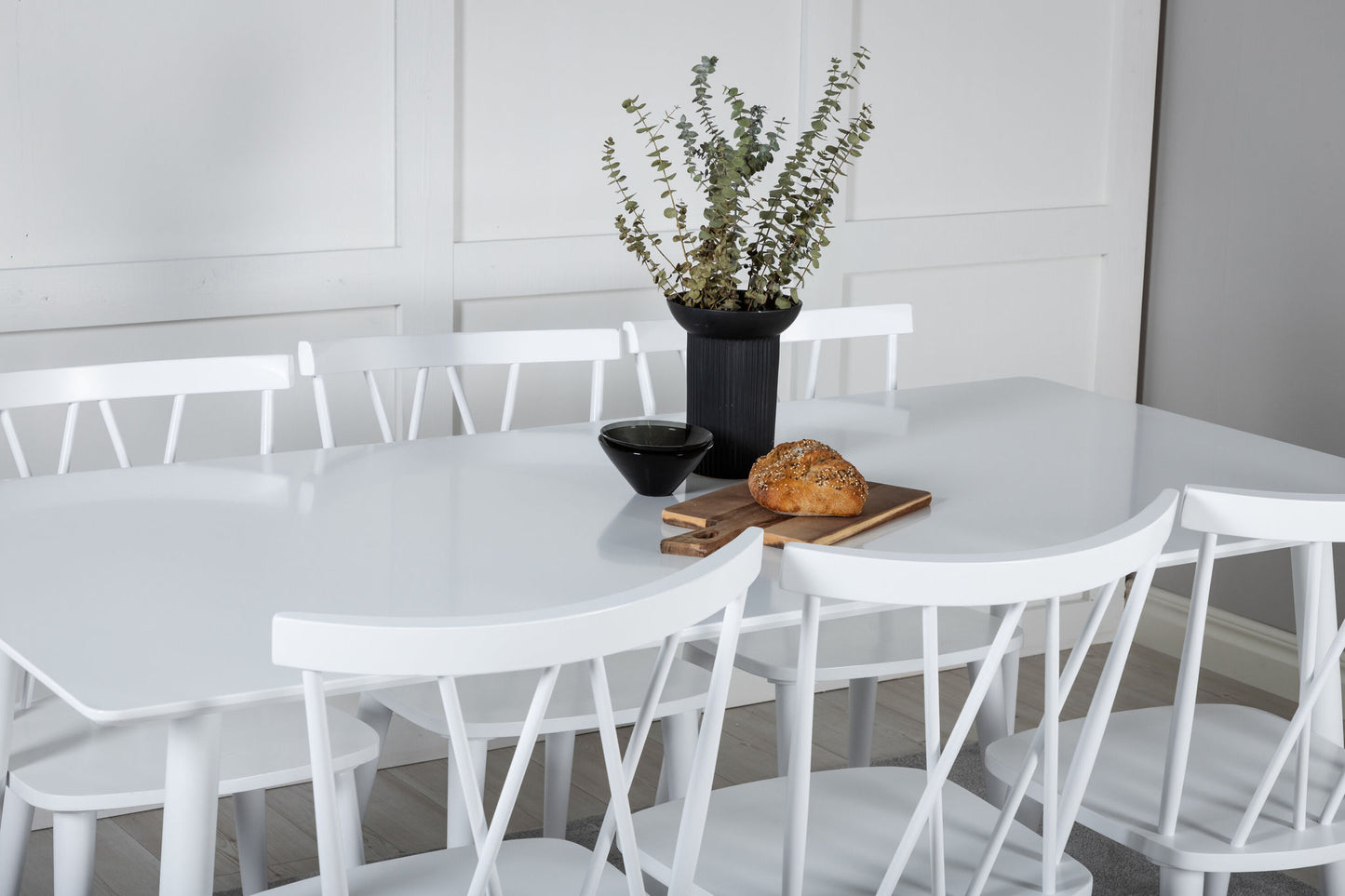 Polar Spisebord 180 cm - Hvid top / Hvide ben+ Mariette Widsor Stol - Hvid