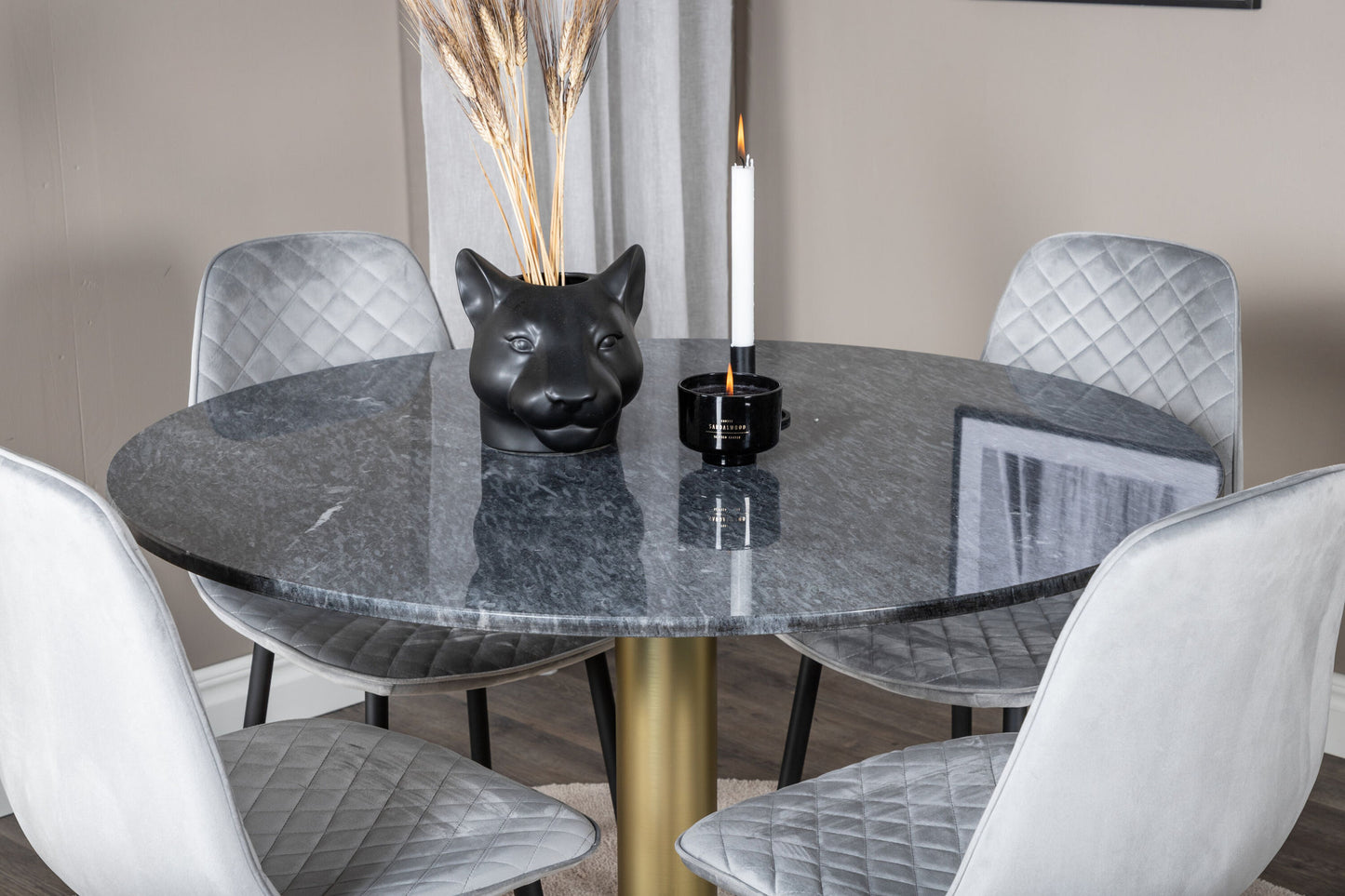 Estelle - Rundt spisebord, ø106 H75 - Sort / Messing+ Polar Diamond Spisebordsstol - Sorte ben - Grå velour