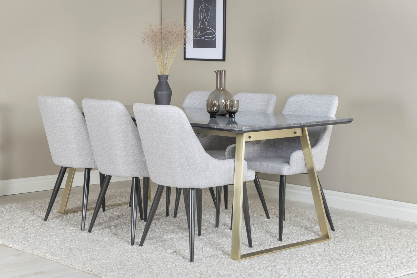 Estelle - Spisebord, 200*90*H76 - Grå / Messing+ Plaza stol - Sorte ben - Lysegråt stof
