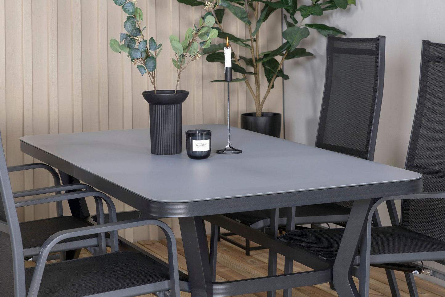Virya - Spisebord, Sort Alu / Grå glas - small table+Copacabana Recliner Stol - Sort