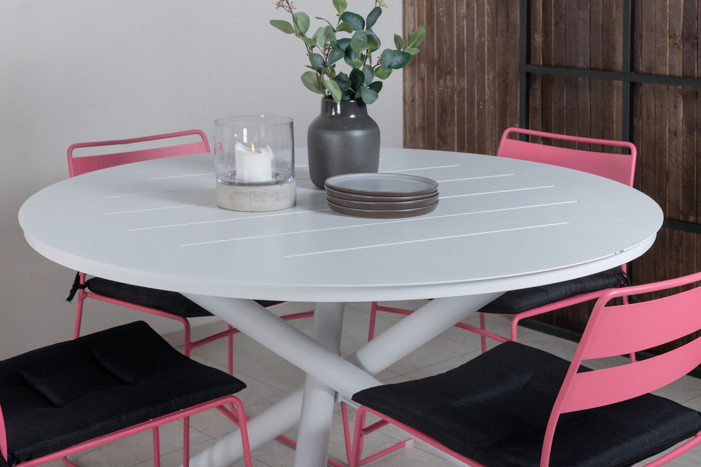Alma - Spisebord, Hvid Alu - ø120cm+Lia Spisebordsstol - Pink