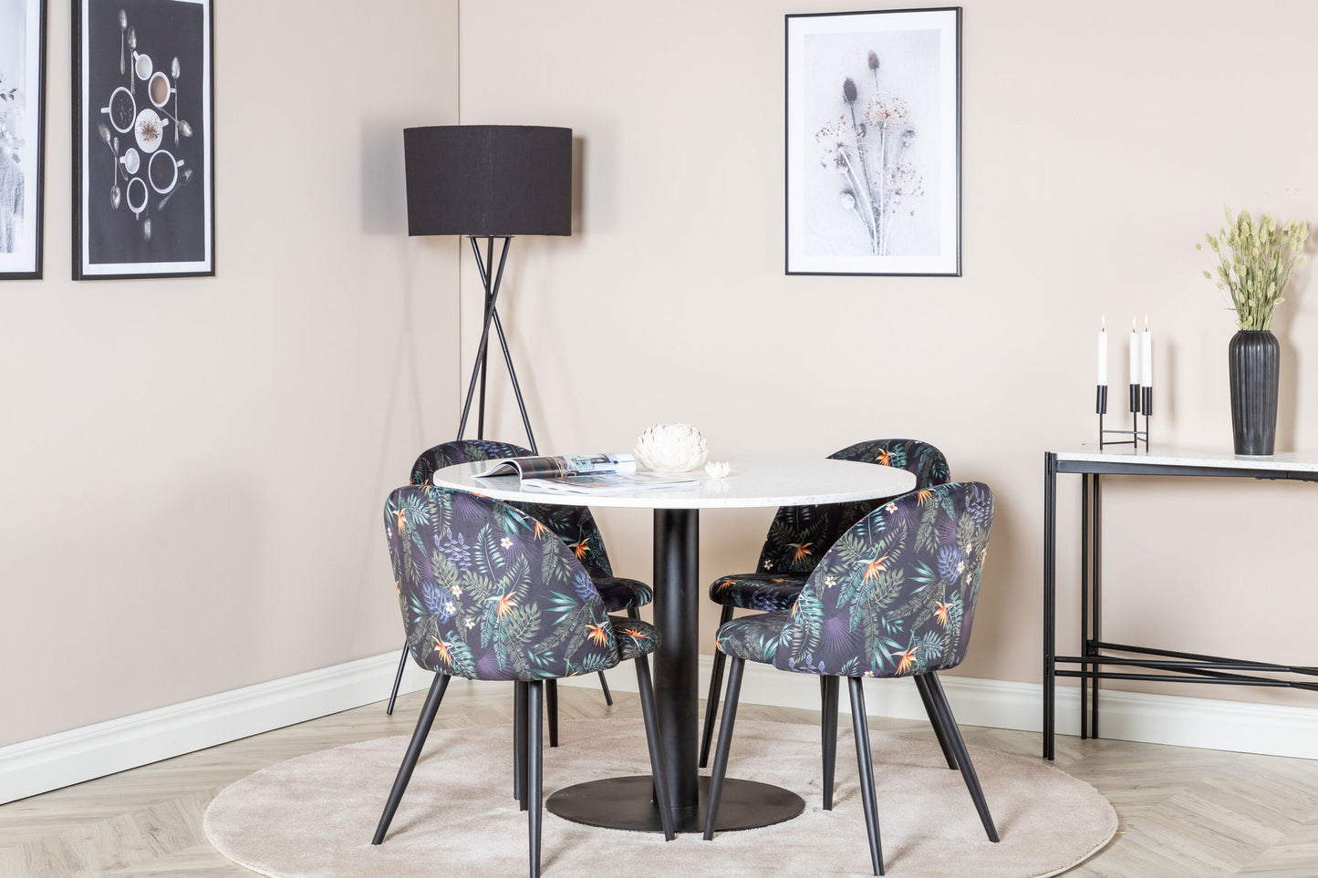 Razzia - Spisebord, ø106cm - Hvid / Sort+ velour Spisebordsstol - Sort blomster