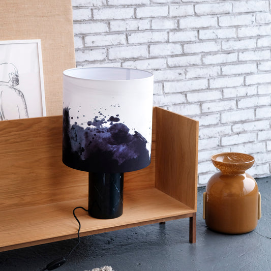Larsen Dyberg | Molly marmor/tyg skärm bordslampa