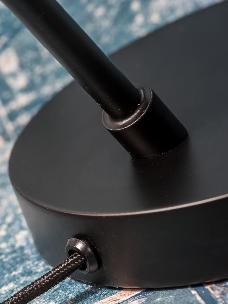 Det handlar om RoMi | Valencia bordslampa i järn, svart