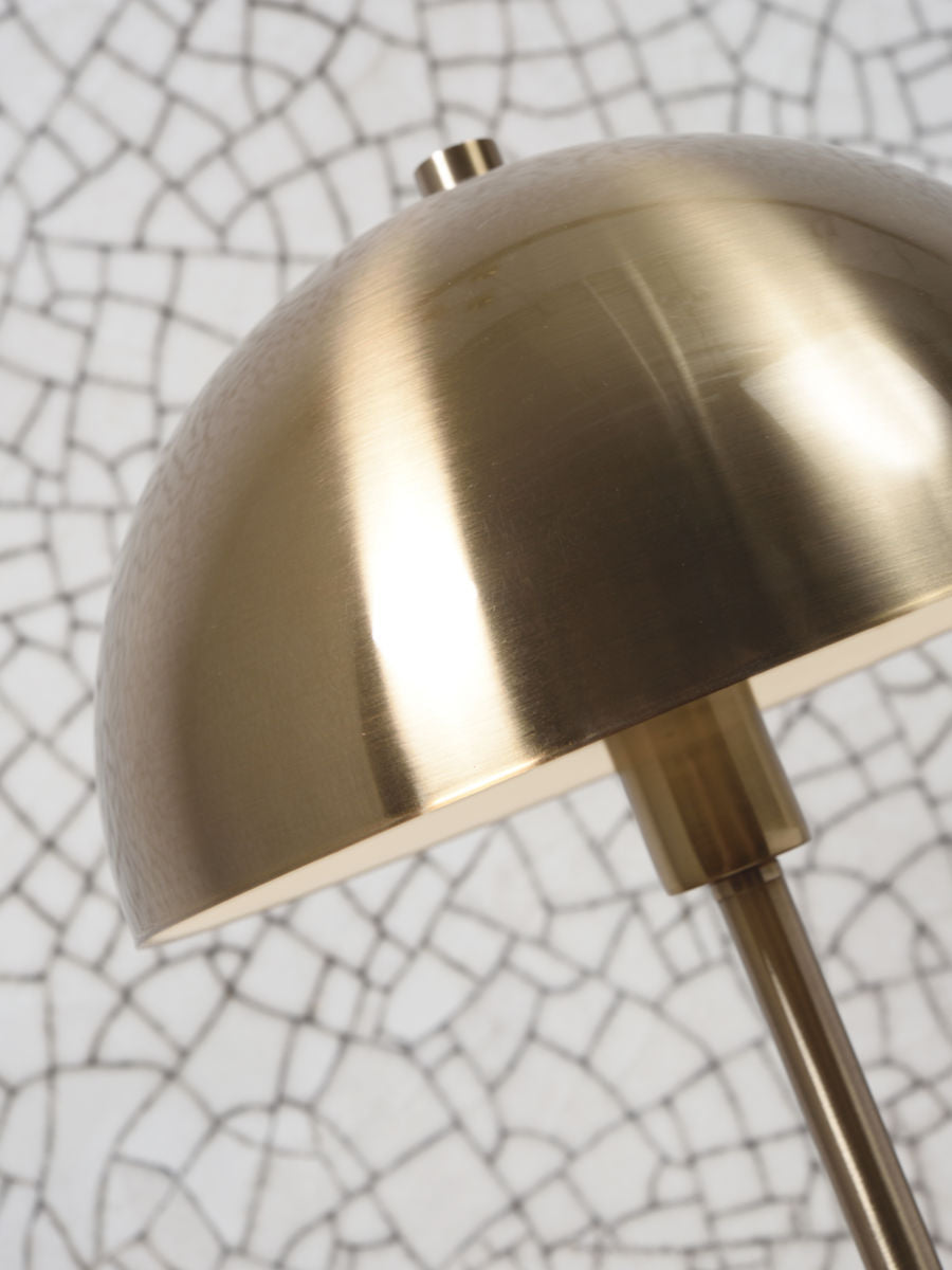 Det handlar om RoMi | Golvlampa järn/marmor Toulouse vit/guld