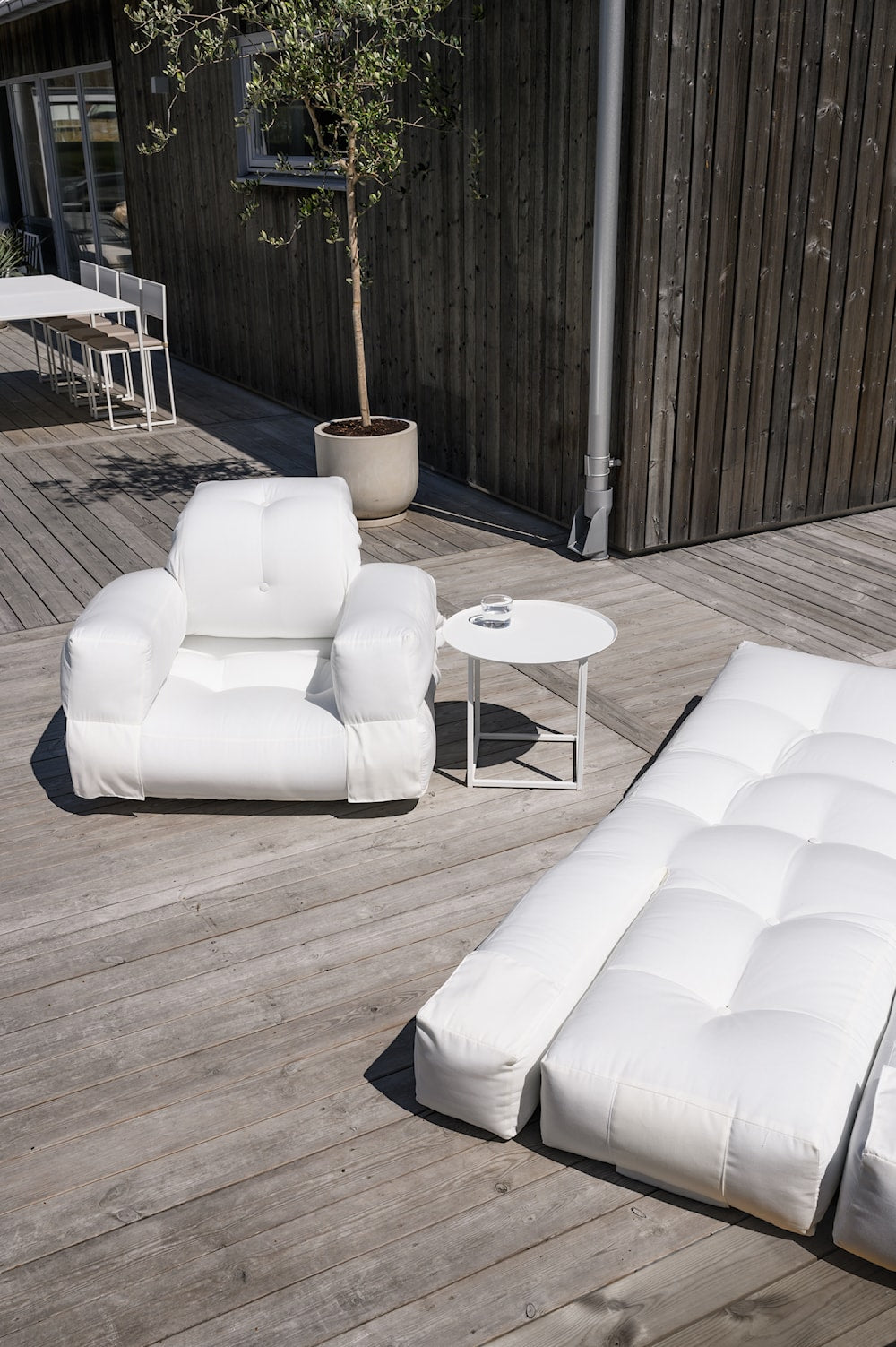 HIPPO CHAIR OUTDOOR WHITE-2