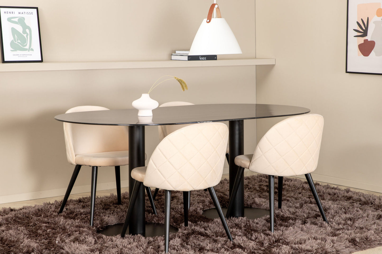 Pillan - Ovalt spisebord, Sort glas Marmor+ velour syninger Stol - Sort / Beige velour