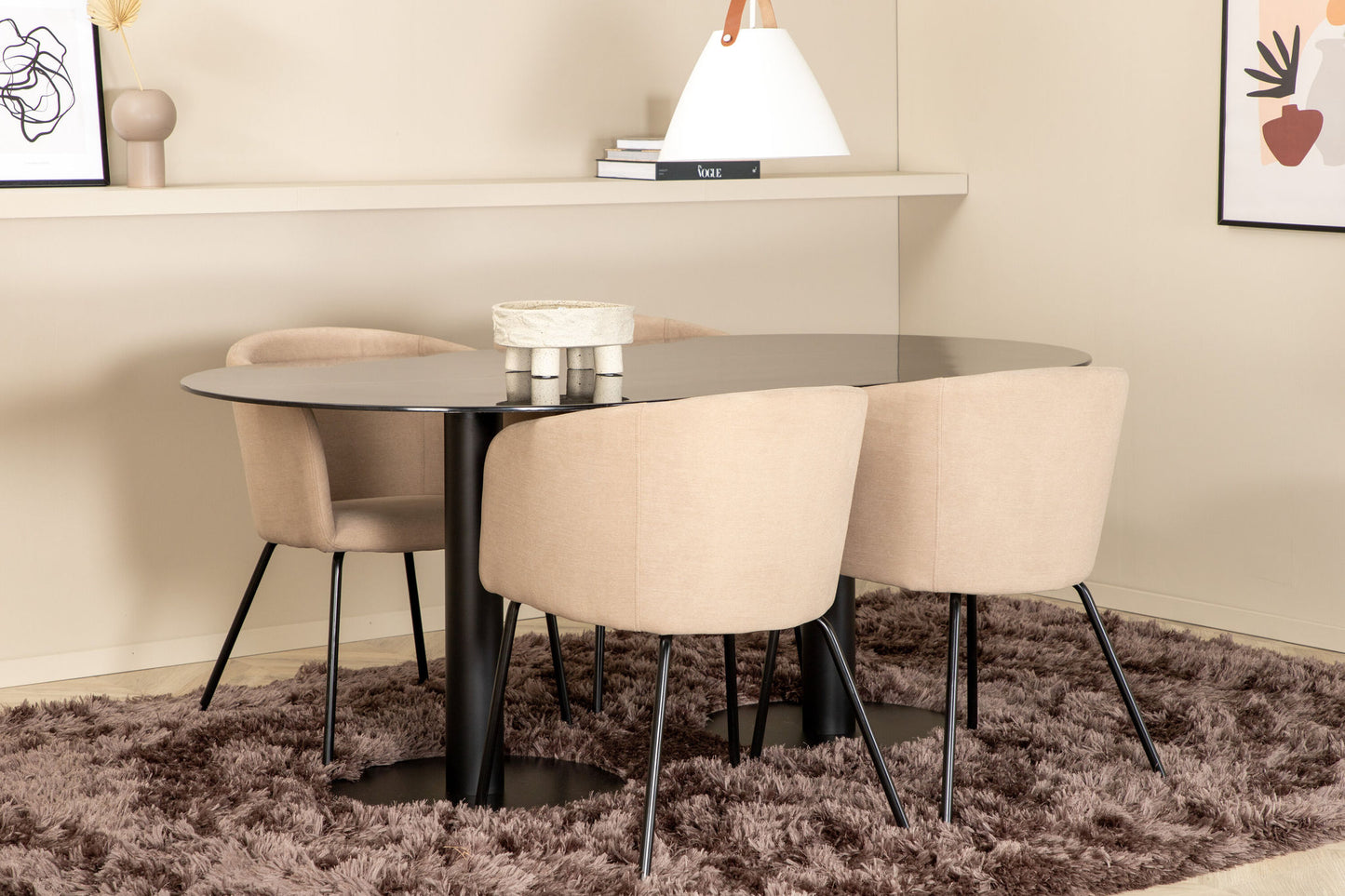 Pillan - Ovalt spisebord, Sort glas Marmor+Berit Stol, Sort Beige Stof (Polyester lined)