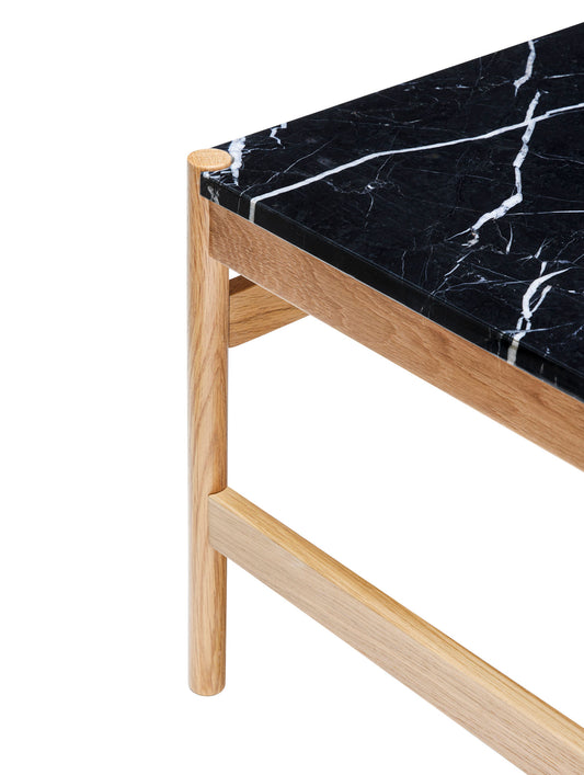 Hübsch | Raw - Soffbord i FSC®-certifierat trä med bordsskiva i marmor