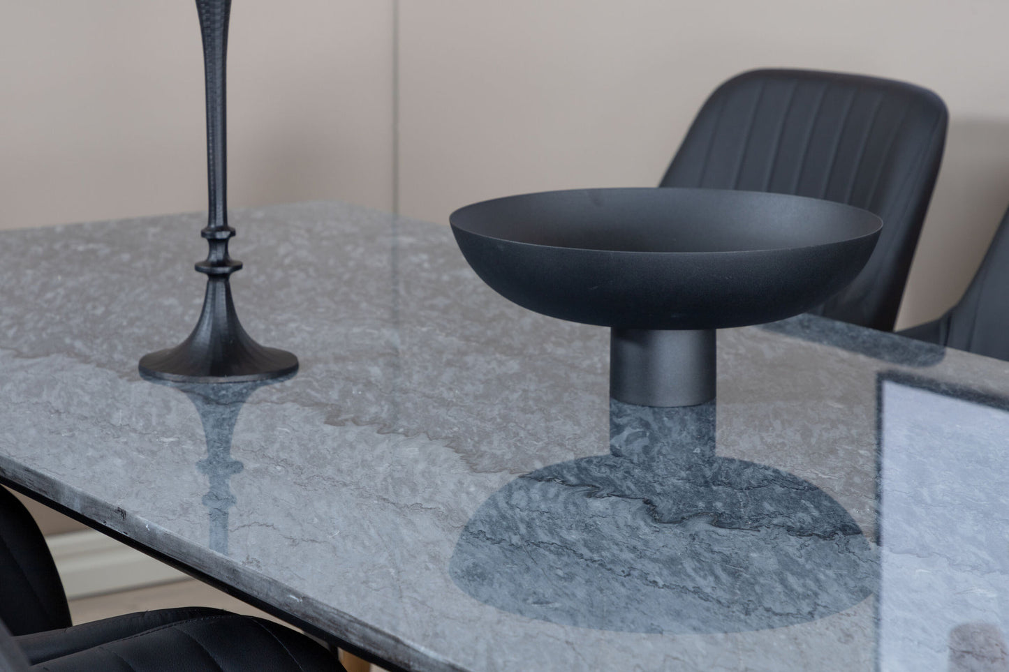 Estelle Spisebord 200*90 Grå marmor / sorte ben +komfort - Spisestol 2 -pakke - sort / sort _6